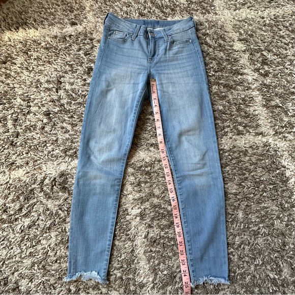 Light Wash Skinny Jeans - Picture 9 of 9